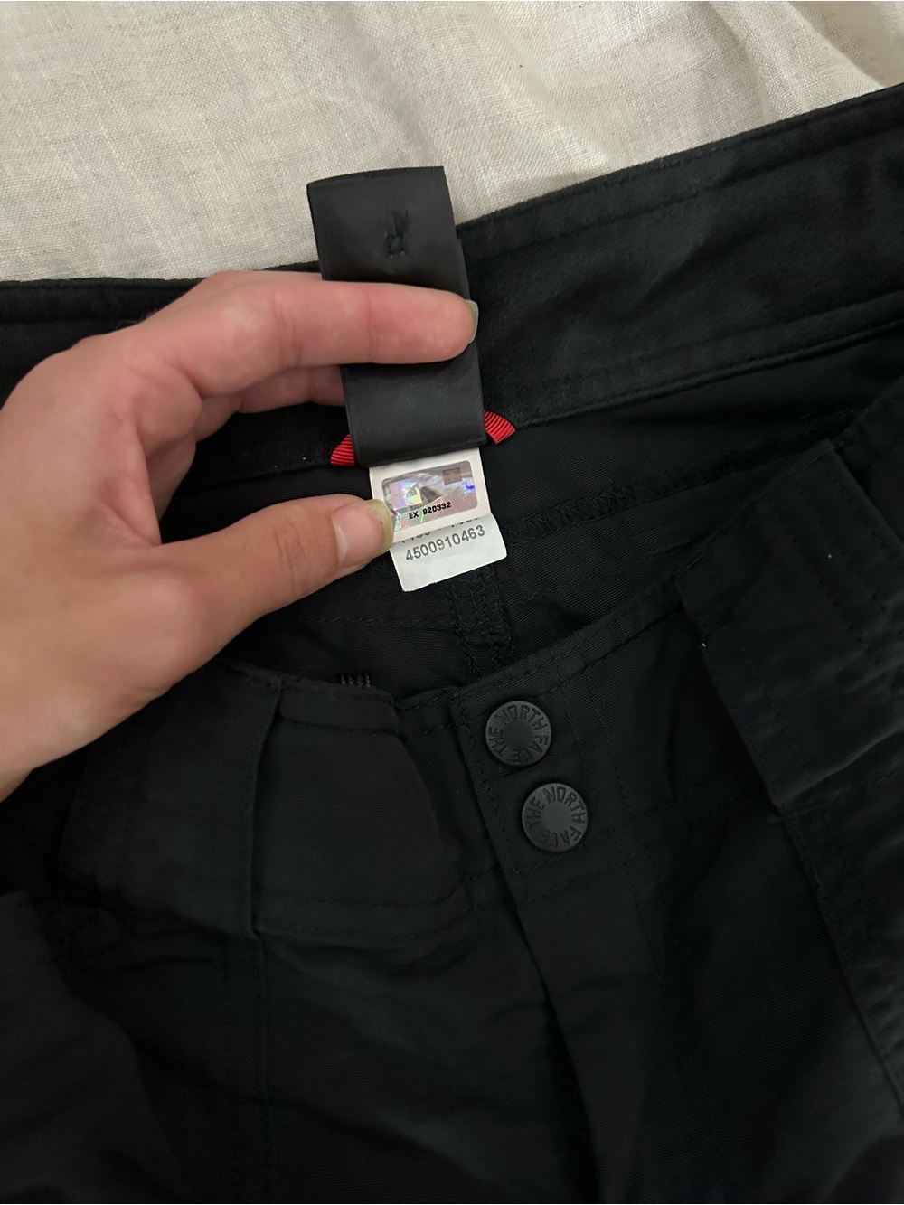 The North Face Black Women's Cargo Shorts - Picture 9 of 9